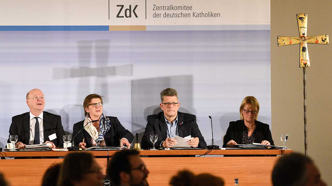 Der scheidende Generalsekretär Stefan Vesper und die Vizepräsidenten Claudia Lücking-Michel, Wolfgang Klose und Karin Kortmann.