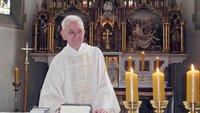 Pfarrer Engelbert Scheve bei seinem Diamantenen Priesterjubiläum im Jahr 2017.