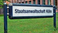 Schild: Staatsanwaltschaft Köln