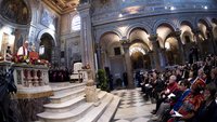 Papst Franziskus (links) während eines Gottesdienstes für die Märtyrer unserer Zeit am Samstag in der Basilika San Bartolomeo in Rom.