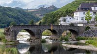 Beschädigte Brücke über die Ahr