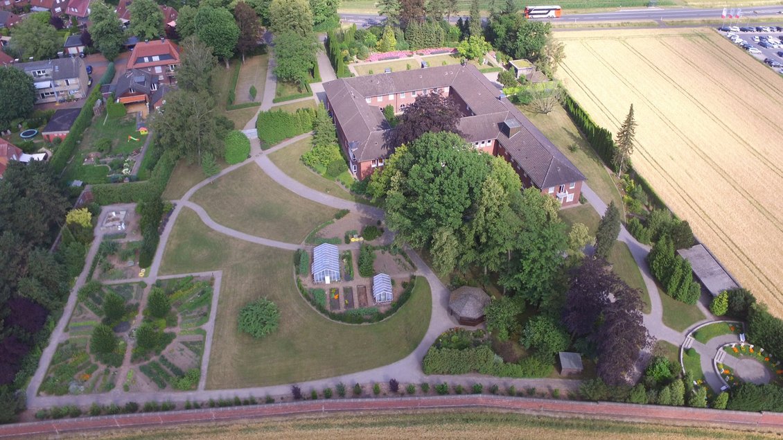 Luftaufnahme des Klosters in Senden Foto: privat