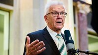 Ministerpräsident Winfried Kretschmann in einer Interview-Situation