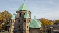 Turm des Doms von Essen.