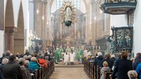 Festgottesdienst in der Abteikirche