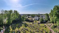 Gottesdienst im Garten des Offizialats