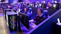 Gamer bei der Computerspiel-Messe Gamescom in Köln