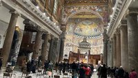 Gottesdienst in Santa Maria in Trastevere, Rom