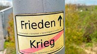 Wegweiser zum Frieden