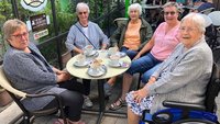 Treffen im Eiscafé