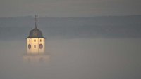 Kirche im Nebel