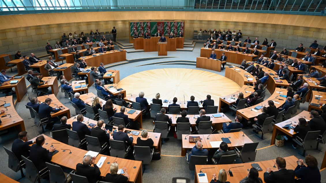 Blick in das Plenum des NRW-Landtags in Düsseldorf