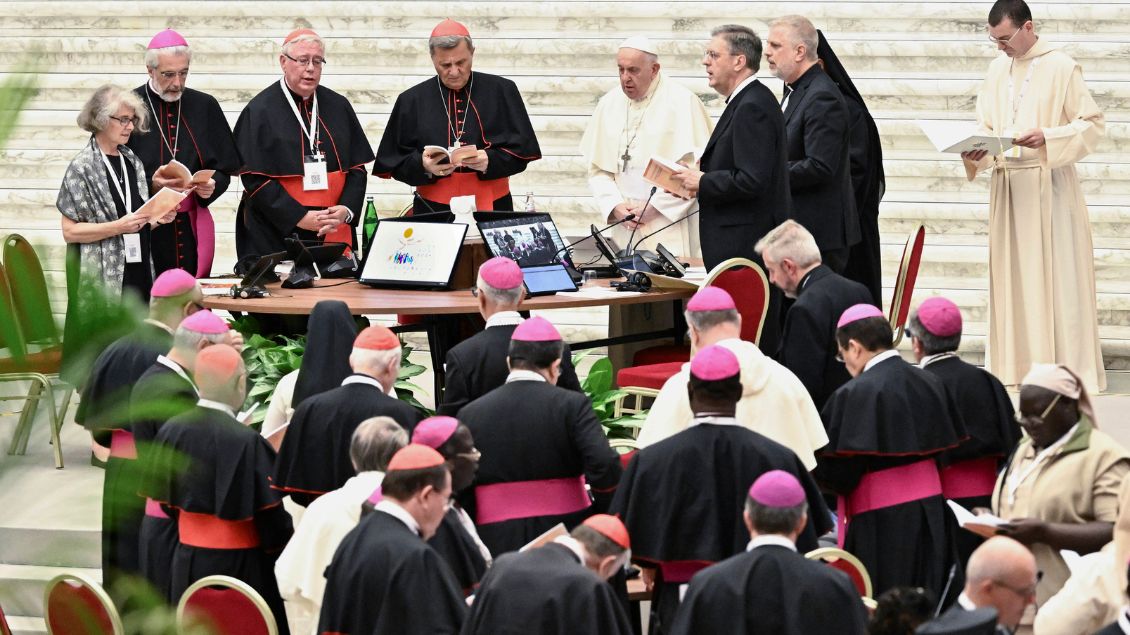 Blick in die Synodenaula im Vatikan