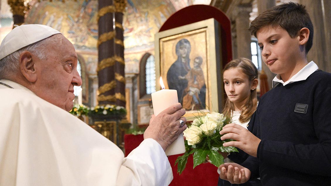 Papst Franziskus beim Friedensgebet